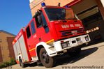 Nome del file=APS_Iveco_EuroFire_150E27_I_serie_VF18552-2.JPG
Dimensione del file=341KiB
Dimensioni=1200x798
Aggiunta il=Lug 17, 2011 APS_Iveco_EuroFire_150E27_I_serie_VF18552-2.JPG