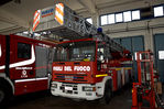 Nome del file=AS_Iveco_EuroFire_150E27_I_serie_VF19388.JPG
Dimensione del file=385KiB
Dimensioni=1200x795
Aggiunta il=Mag 26, 2014 AS_Iveco_EuroFire_150E27_I_serie_VF19388.JPG