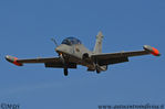Nome del file=Aermacchi_MB-339CD_61-141_1.JPG
Dimensione del file=105KiB
Dimensioni=1200x795
Aggiunta il=Nov 28, 2012 Aermacchi_MB-339CD_61-141_1.JPG