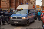 Volkswagen_Transporter_T5_Polizia_Stradale_F5585.JPG